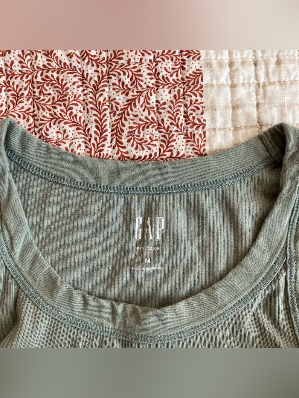 GAP Rib Tank Top - Picture 3 of 3